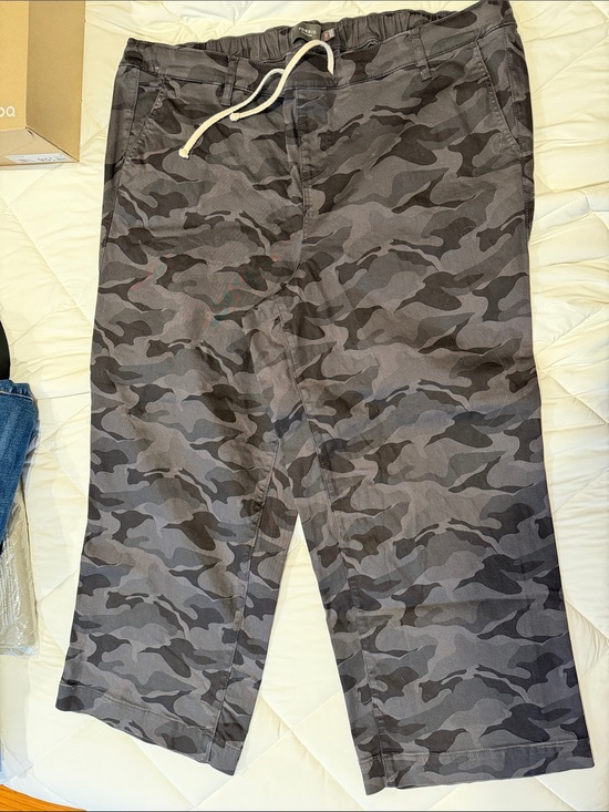 torrid Pants - Women’s Gray Camo Drawstring Joggers